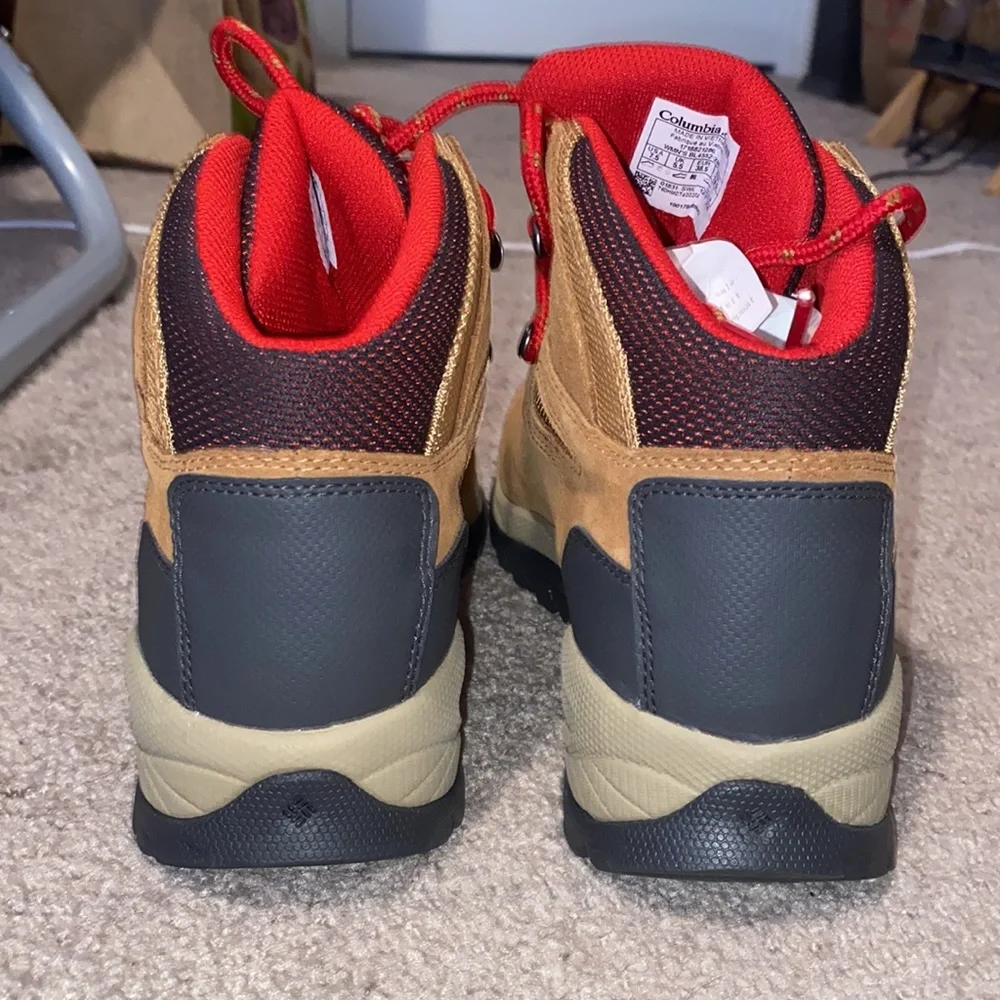 Newtons Ridge Plus Waterproof Amped Hiking Boot - Picture 5 of 7